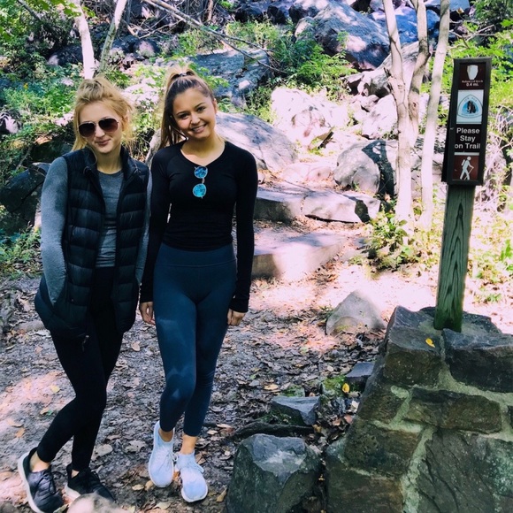 Lululemon workout Leggings - Picture 3 of 5